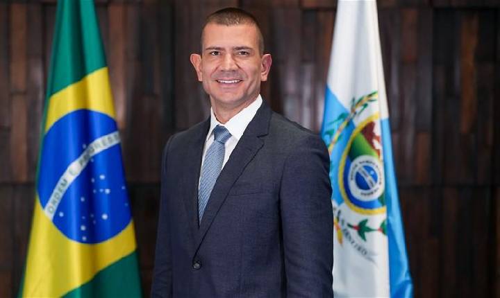 De novo: Douglas Ruas é eleito novo presidente da Alerj