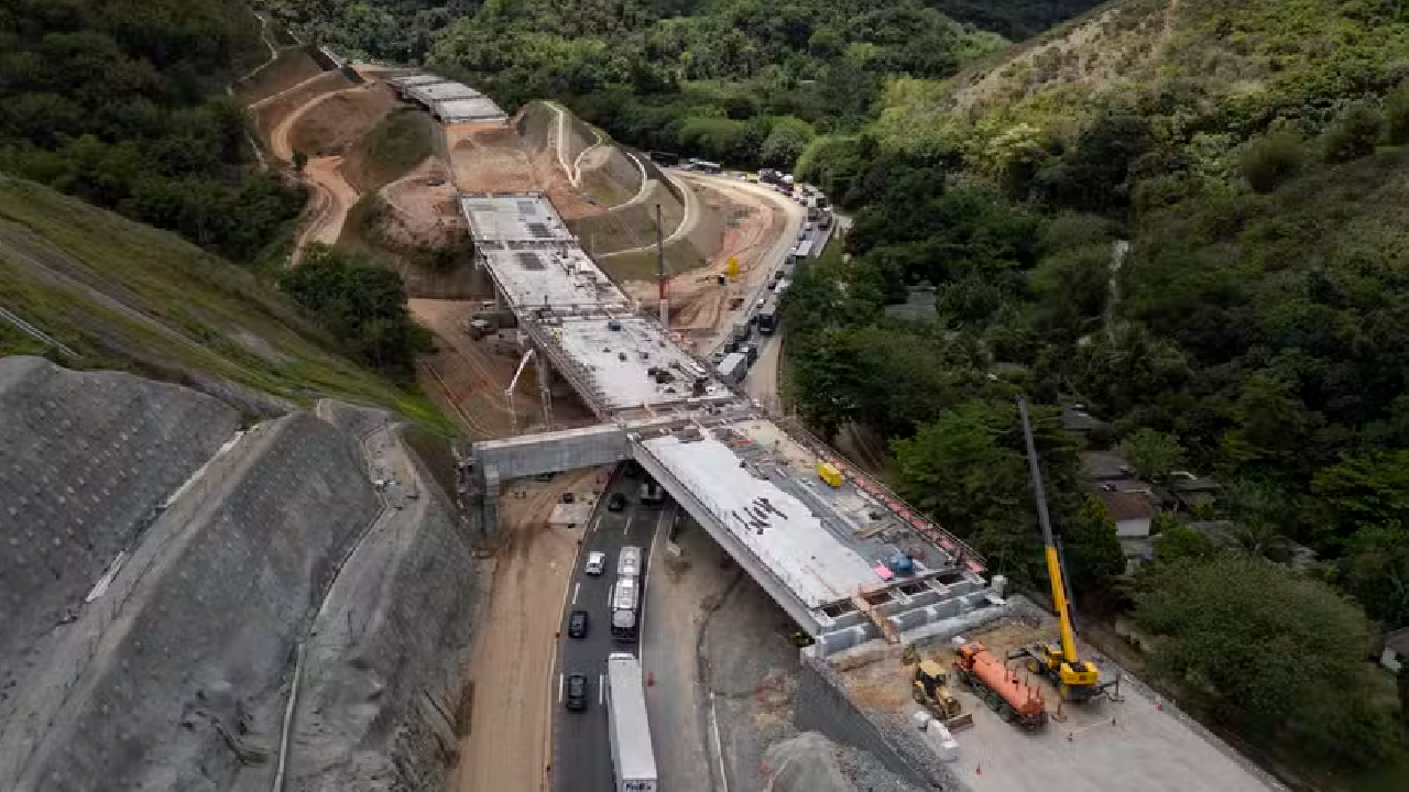 Desmontes de rochas na Serra das Araras continua nos dias, 11, 12, 13, 14 e 16 de maio