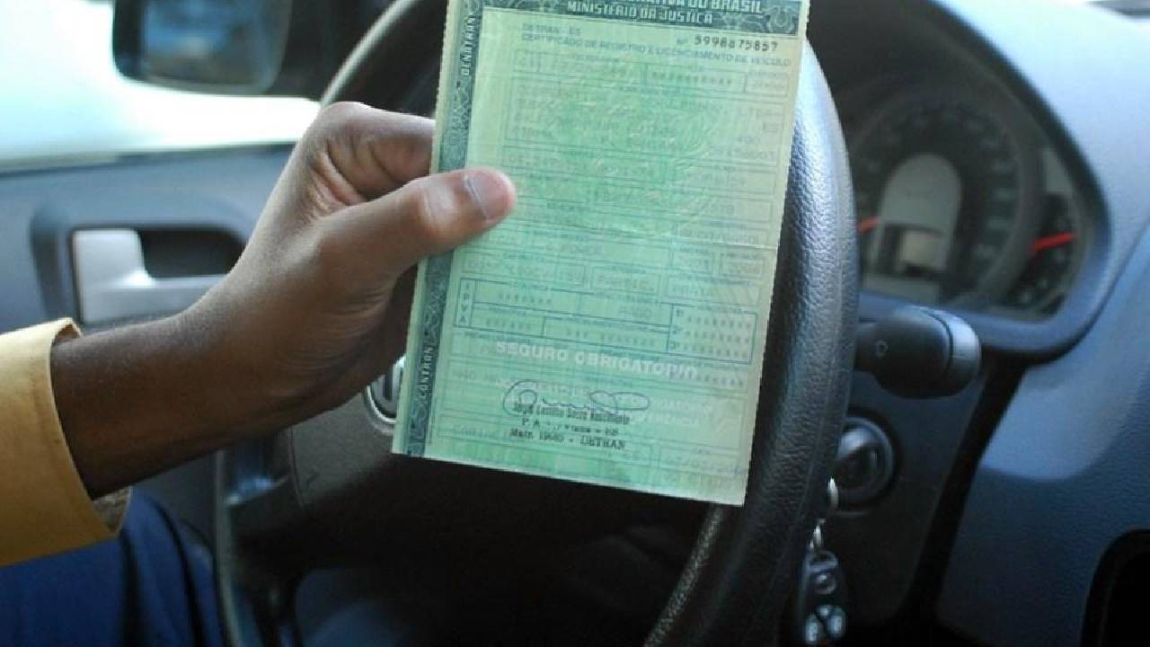 Detran RJ prorroga calendário de licenciamento de veículos de 2026