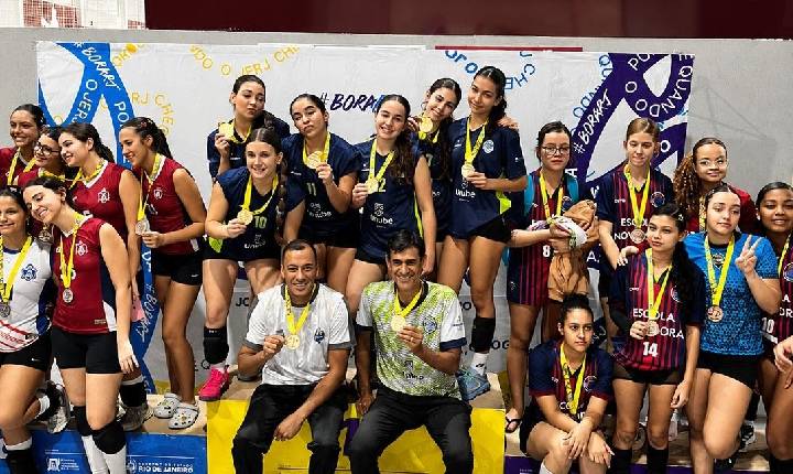 Equipes de Vôlei e Handebol de Pinheiral brilham em competições regionais