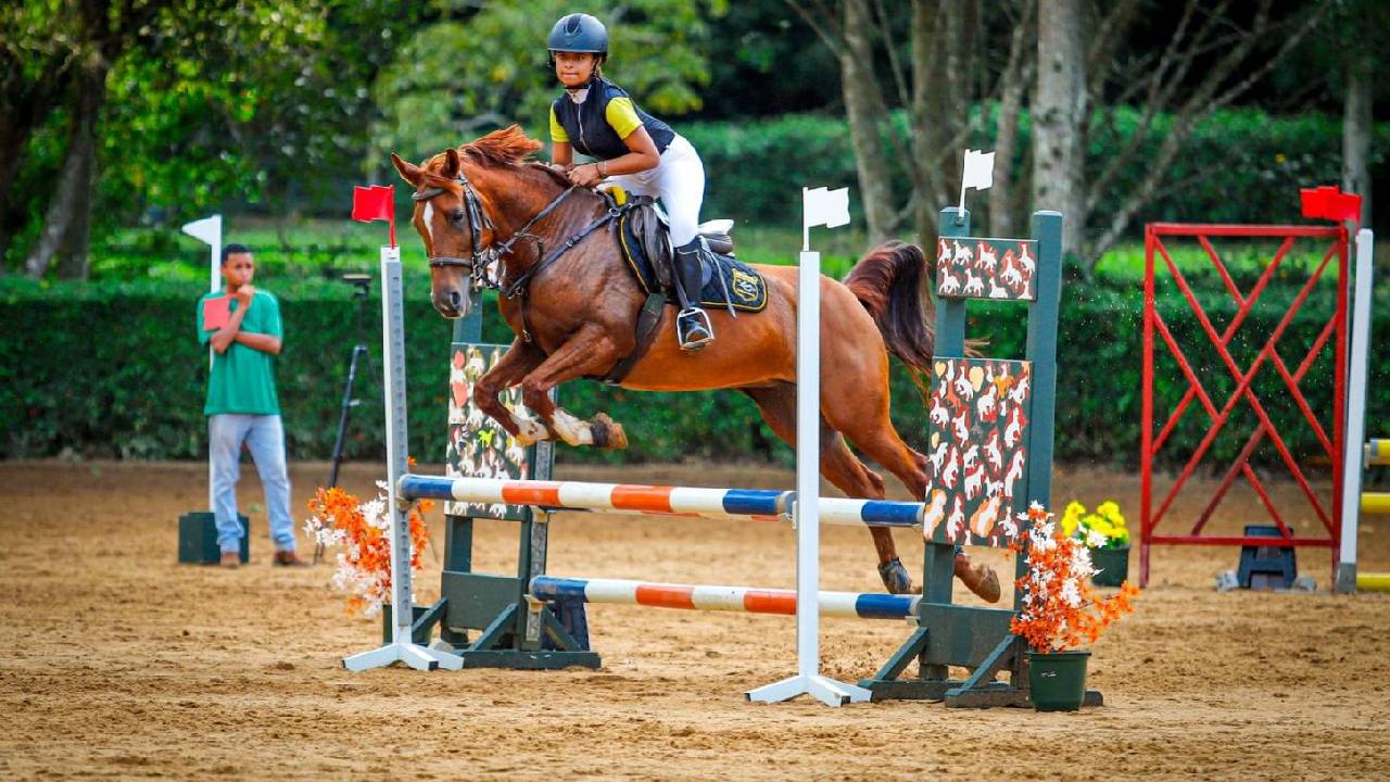 Escola de Hipismo de Volta Redonda conquista medalha de ouro na 4ª etapa da Liga Estadual