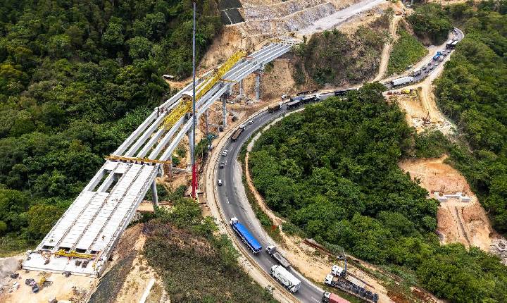 Fique atento a programação semanal de detonação de rochas na Serra das Araras
