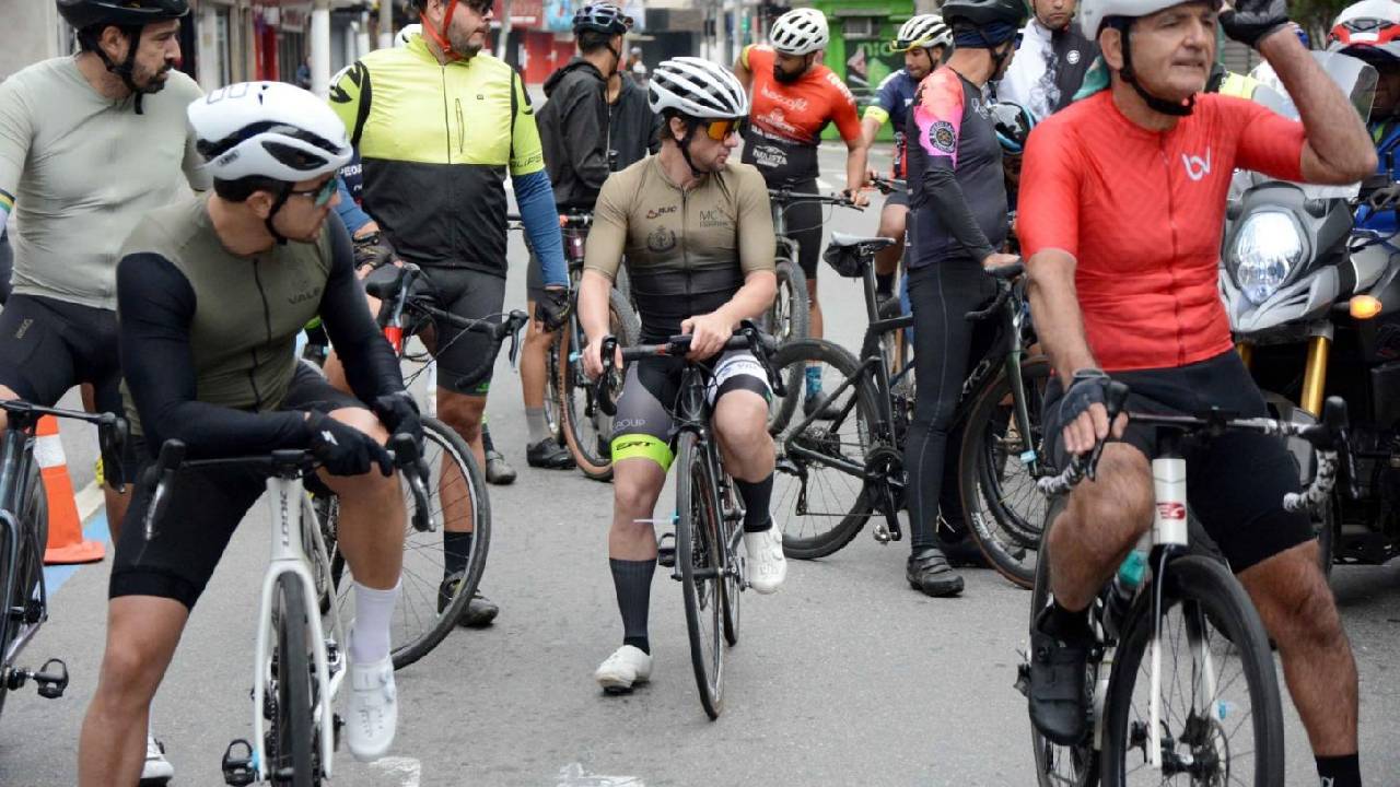 GP Barra Mansa de Ciclismo reune cerca de 100 competidores no domingo