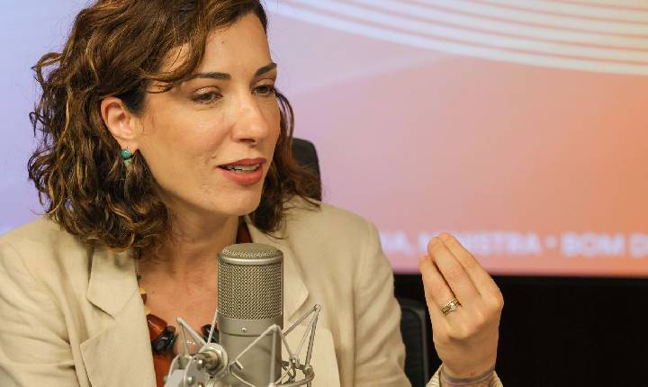 Mulheres agregam diversidade na mesa do trabalhador, diz ministra