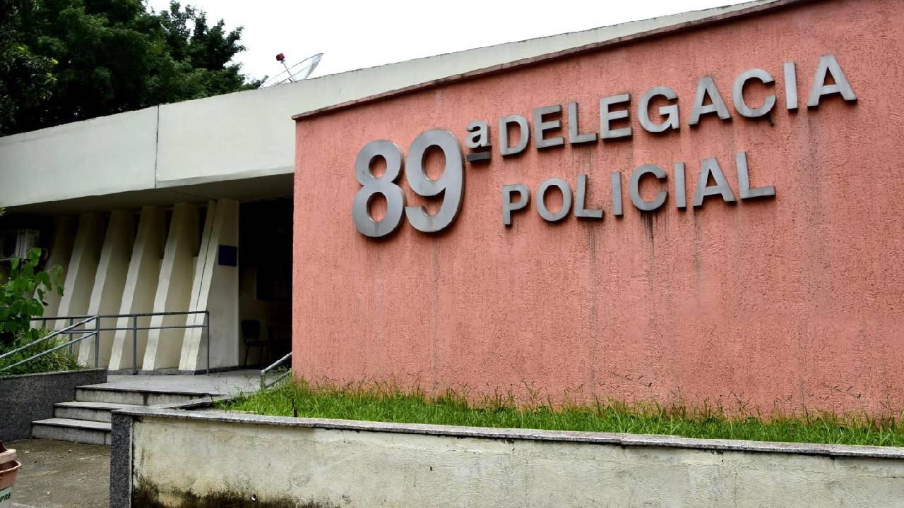 Operação contra o tráfico em Resende cumpre 27 mandados de prisão