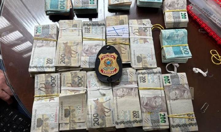 PF apreende R$ 287 mil em dinheiro vivo dentro de sacos de lixo na casa de servidor do INSS