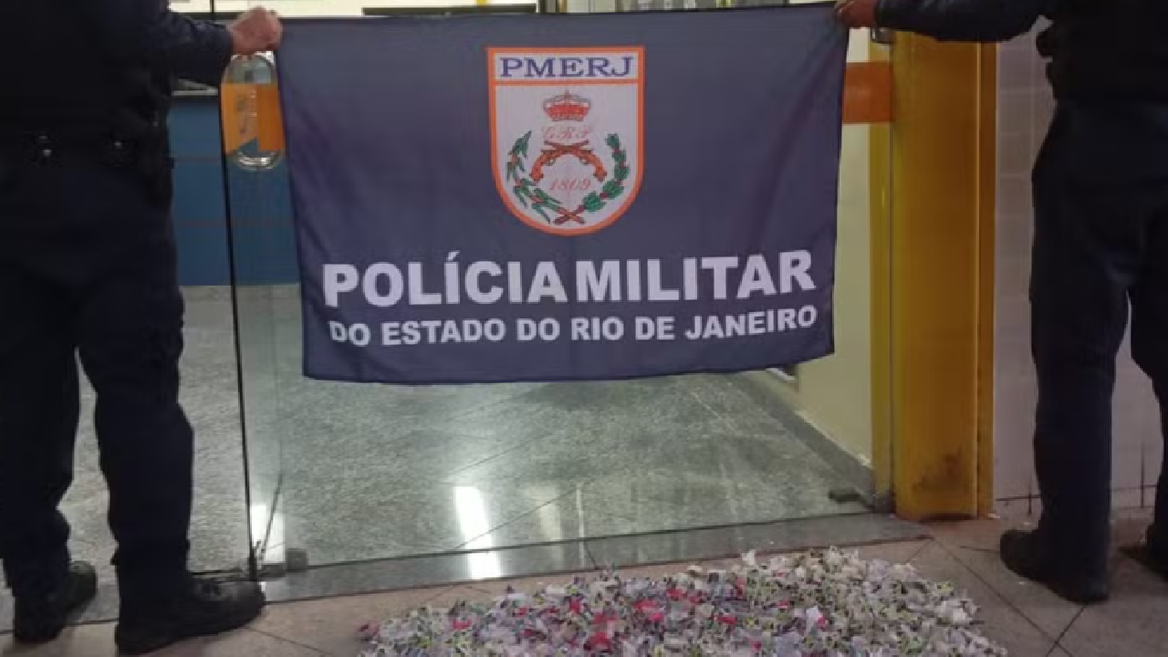 Polícia apreende mais de 1,3 mil cápsulas de cocaína e comprimidos de ecstasy em Porto Real