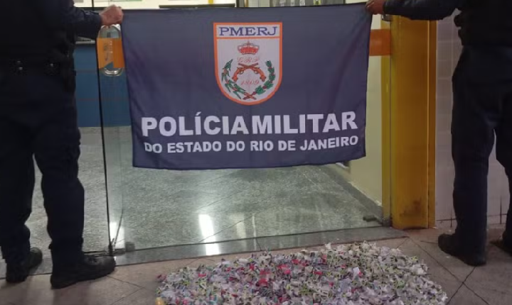 Polícia apreende mais de 1,3 mil cápsulas de cocaína e comprimidos de ecstasy em Porto Real