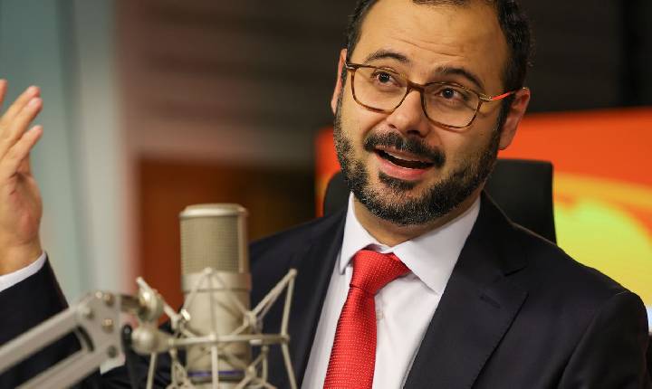 Redução da jornada vai favorecer o empreendodorismo, diz ministro