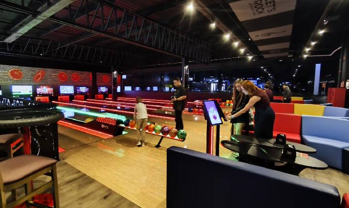 Sider Shopping ganha megaoperação do Rock & Ribs com gastronomia e pistas de boliche inéditas