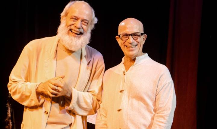 Teatro Sonora de Conservatória terá show de Carlos Malta e Cliff Korman com entrada gratuita nesta sexta (1)
