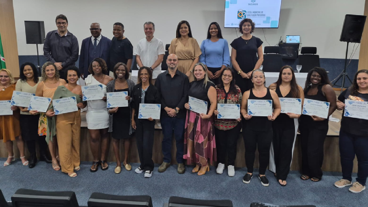 Três Rios forma mulheres no curso de Empilhadeira e incentiva presença feminina no setor