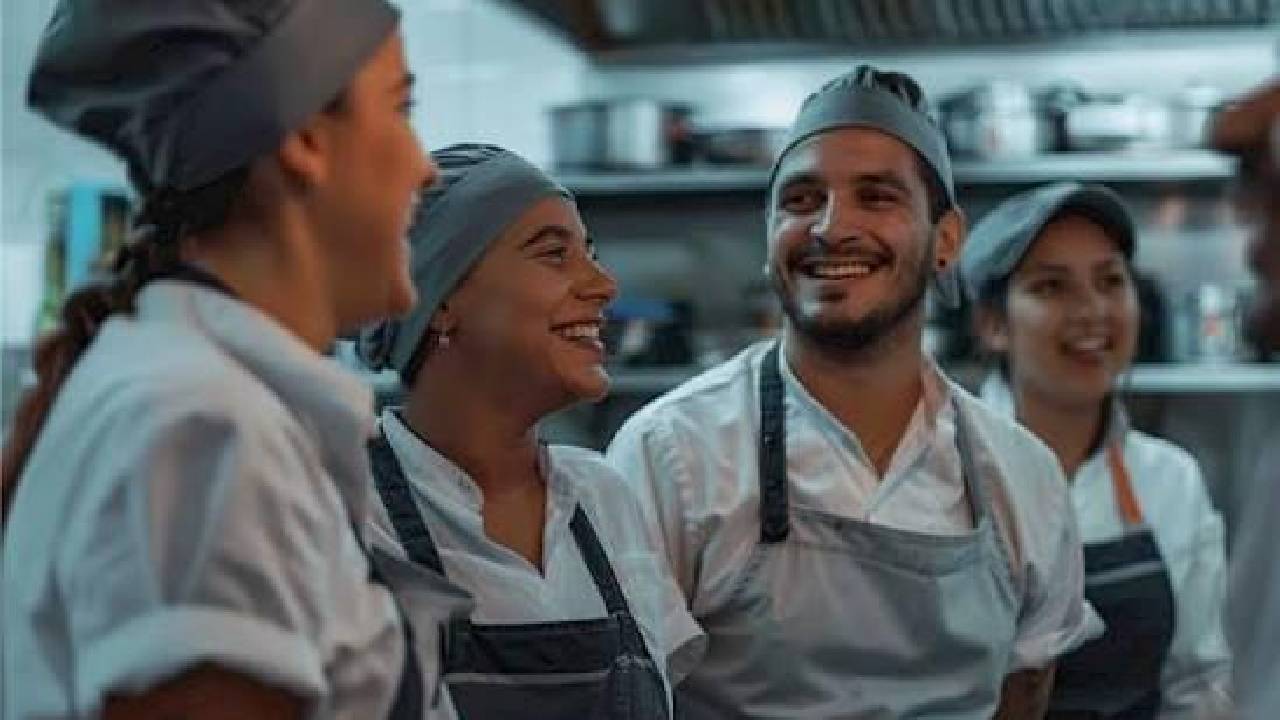 Volta Redonda abre inscrições para qualificação profissional no setor de restaurantes