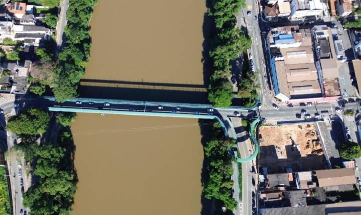 Volta Redonda: Ponte que liga os bairros Niterói e Aterrado será reaberta na próxima semana