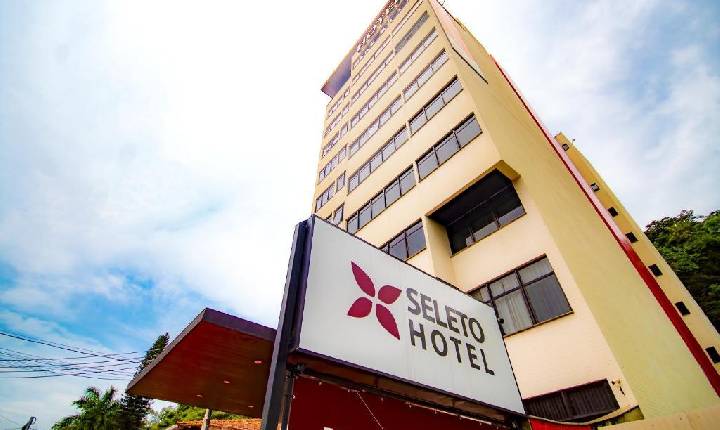 Volta Redonda: Seleto Hotel está com vaga de emprego para garçon