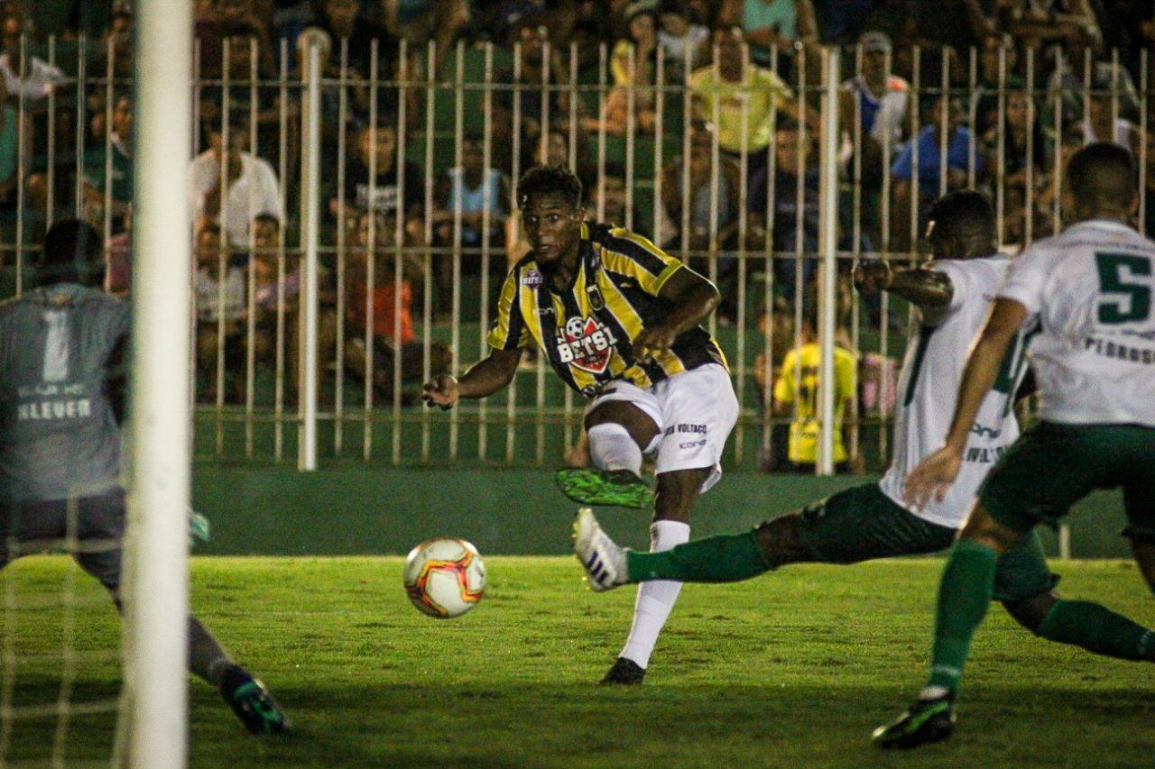 Apesar da derrota, Voltaço se classifica para a semifinal da Taça Guanabara