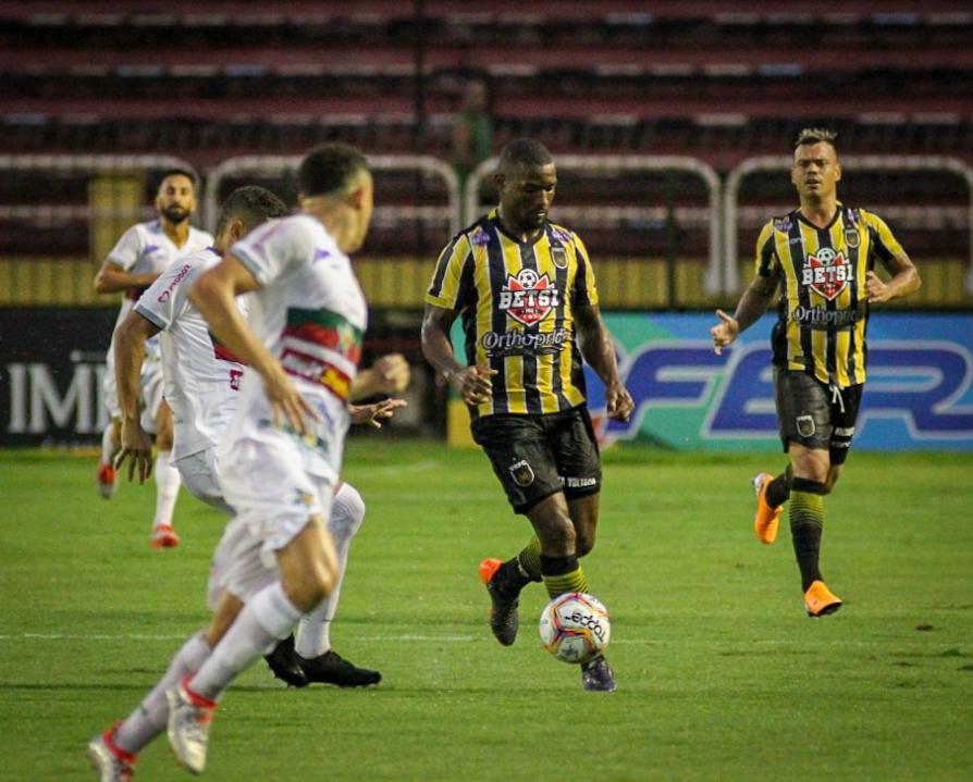 João Carlos destaca a união do elenco como ponto forte do Voltaço