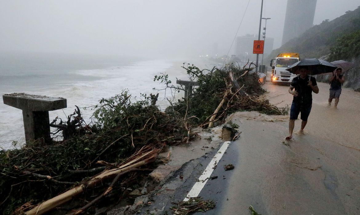 Temporais deixaram quatro mortos no Rio de Janeiro