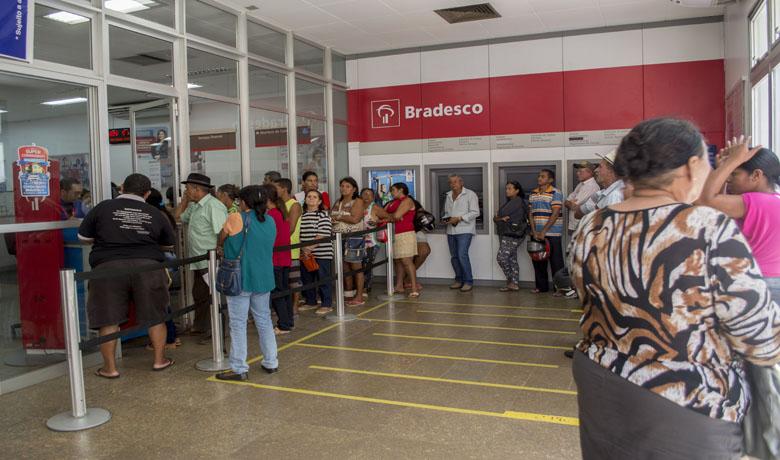 Preferência a idosos em Agências Bancárias e Lotéricas será ampliada
