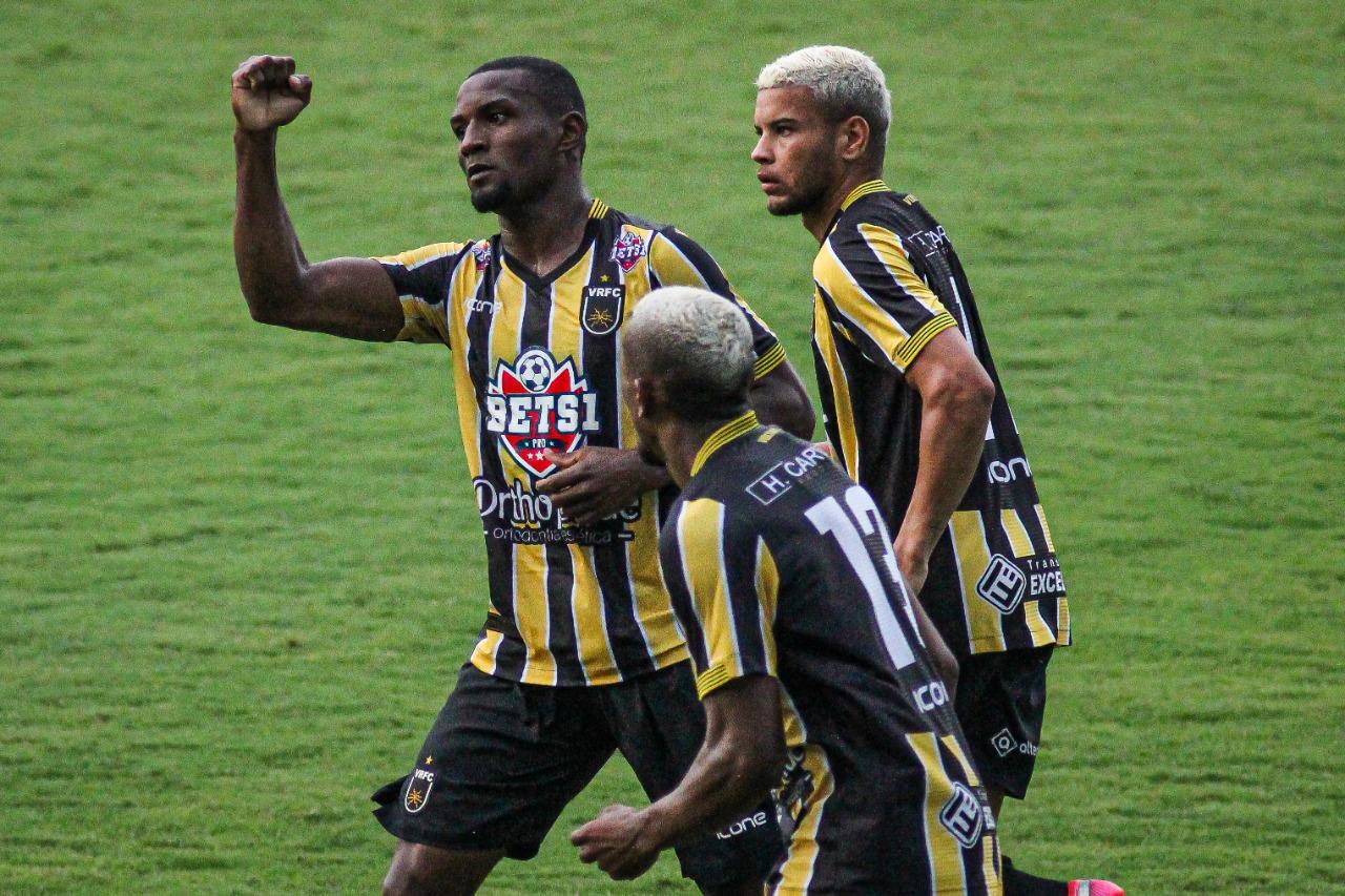 De virada, Voltaço vence Ituano-SP e assume vice-liderança