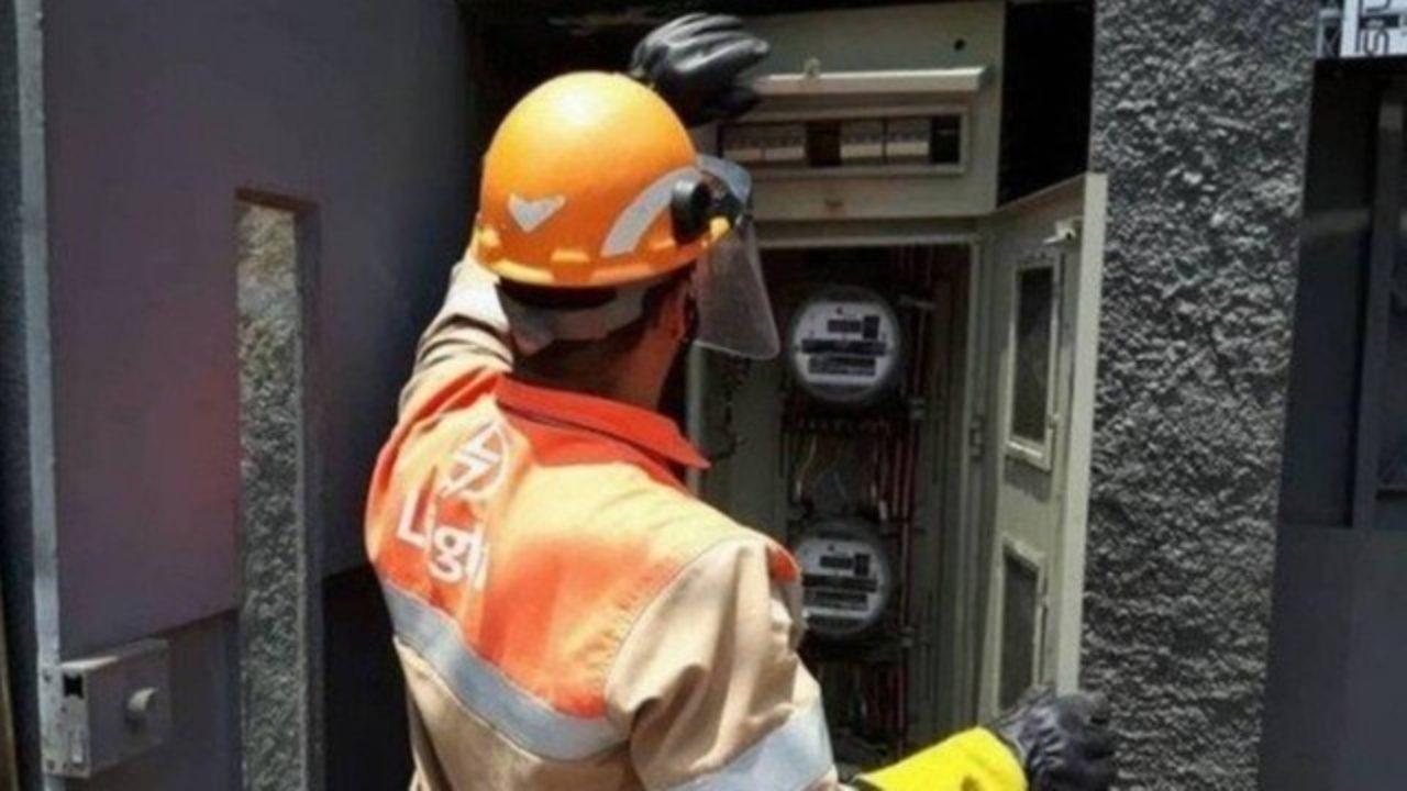 Energia elétrica de inadimplentes pode ser cortada a partir de hoje