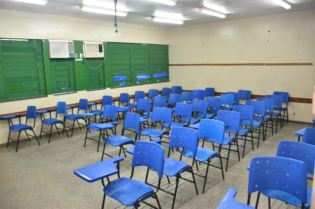 Governo do Rio prorroga suspensão das aulas presenciais até dia 20