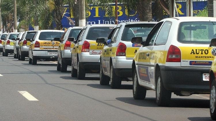 Agora é Lei: Autoescolas podem dar aula teórica online durante pandemia