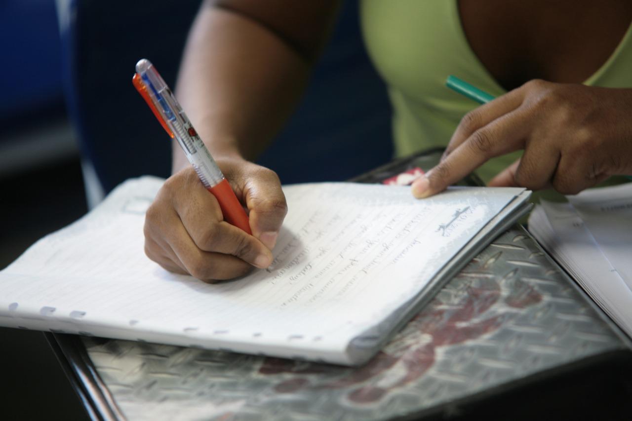 Governo do RJ confirma início de aulas na rede estadual em 5 de outubro