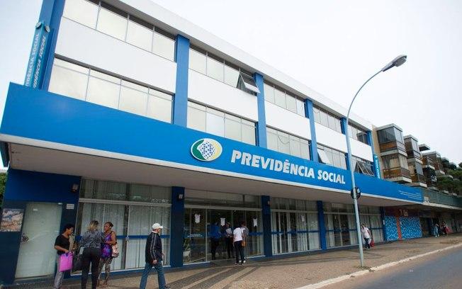 Servidores do INSS farão greve e não retomam atividades presenciais na terça