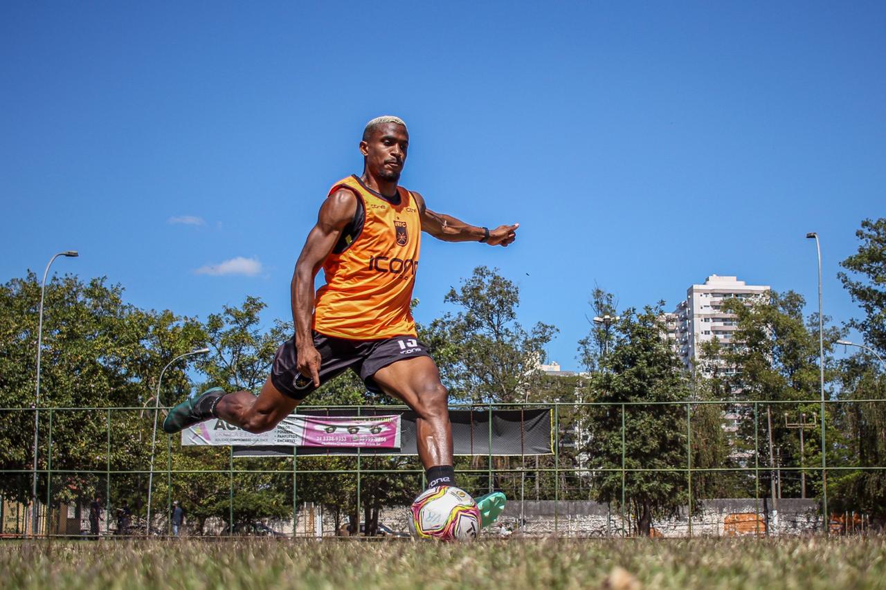 Voltaço recebe o Ypiranga-RS de olho na liderança da Série C