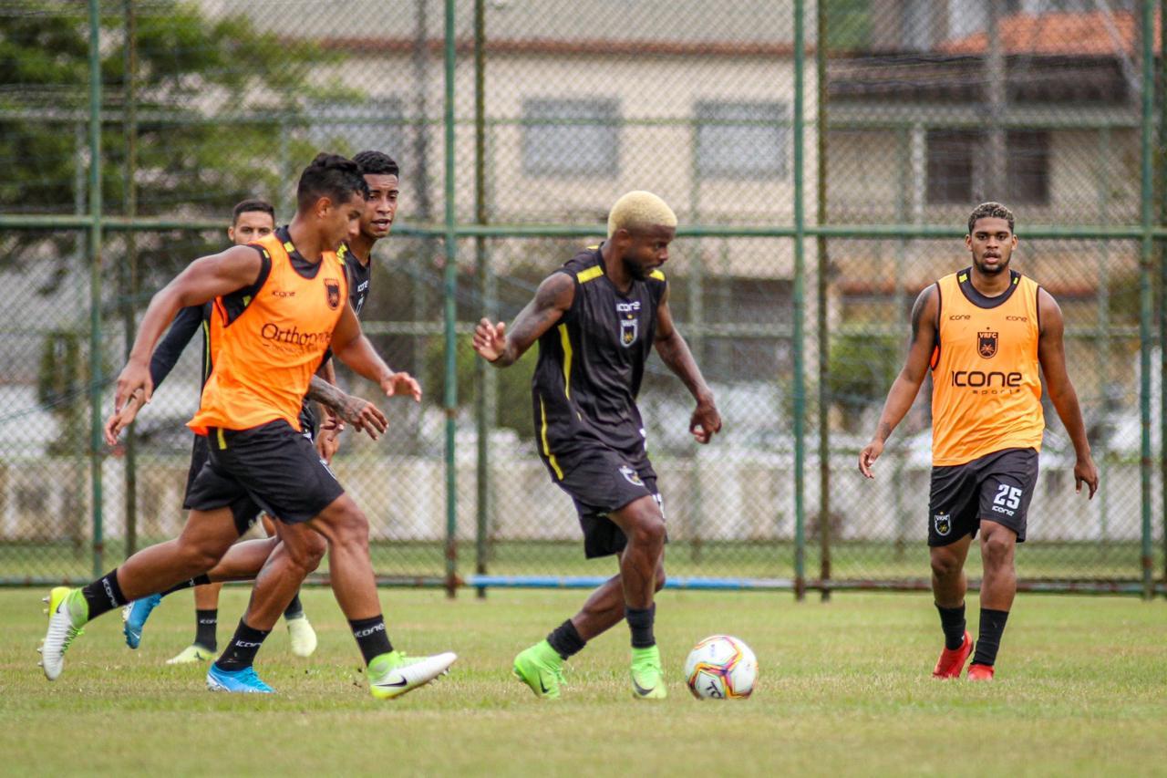 Voltaço recebe o Criciúma-SC em jogo-chave pela Série C