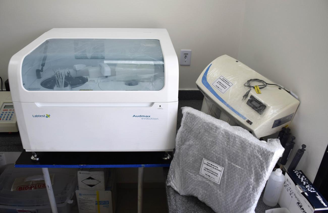 Resende: Hospital Veterinário ganha analisador bioquímico automático