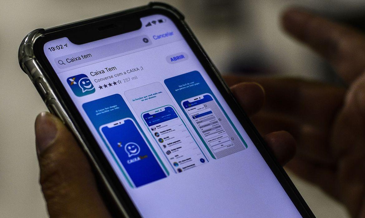Visando a retomada do auxílio emergencial, nascidos em maio podem atualizar dados no Caixa Tem