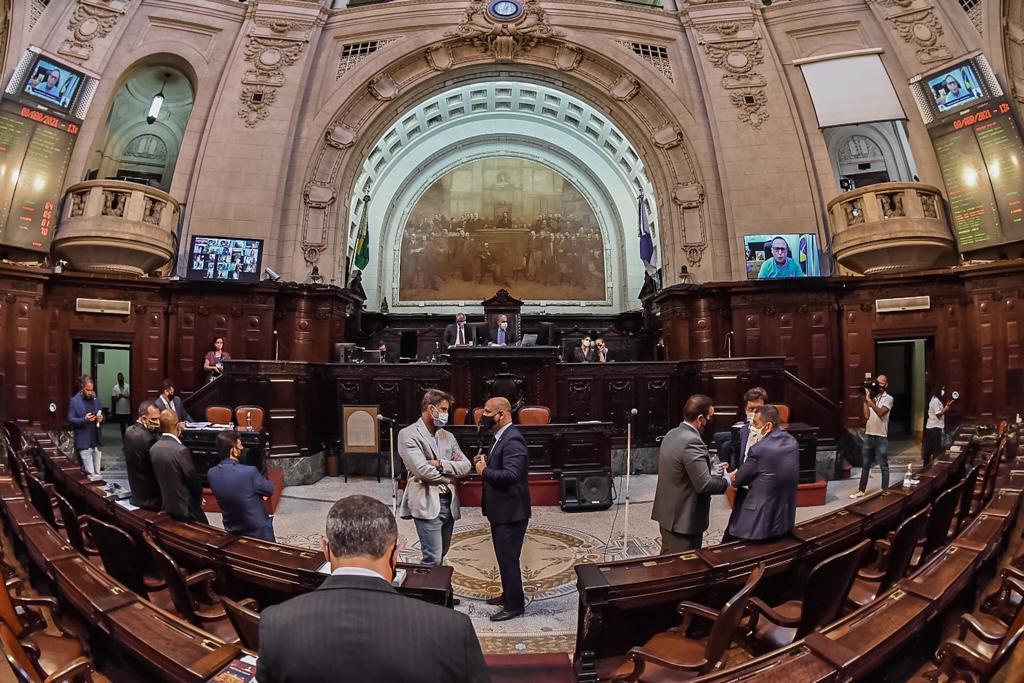 Alerj autoriza inlcusão de pais de pessoas com deficiência em grupo prioritário para vacinação