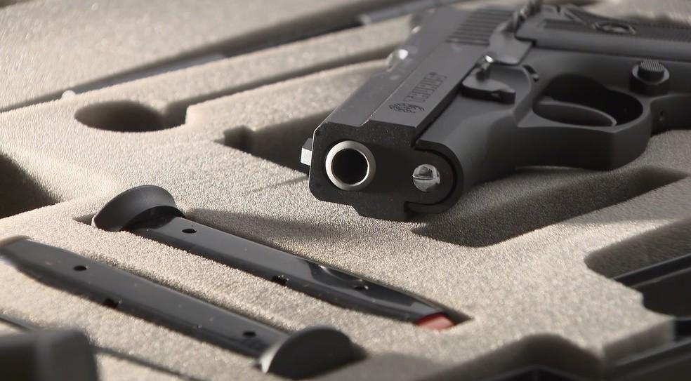 Entram em vigor parte dos decretos que ampliam acesso a armas de fogo