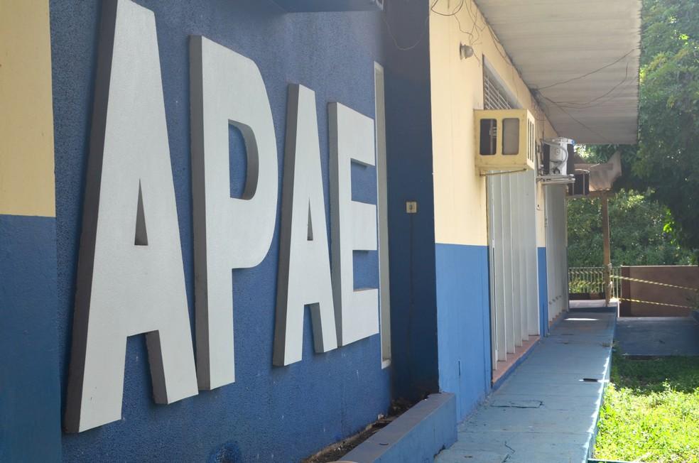 Apaes devem alterar estatutos para movimentar recursos