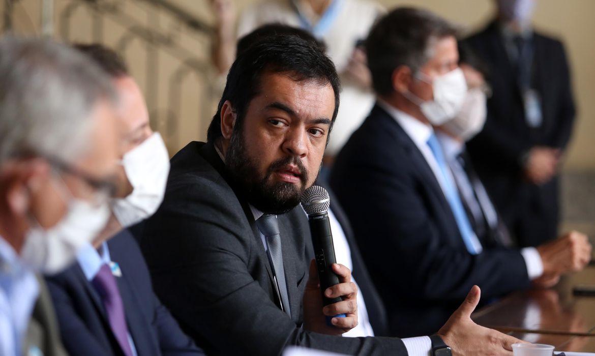 Governador do Rio diz que operação foi 'fiel cumprimento de mandados'