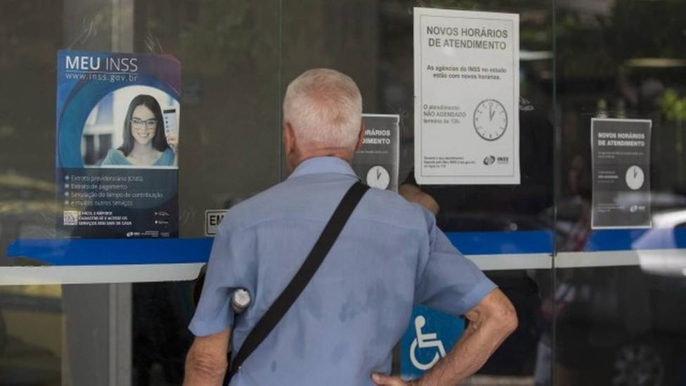 Recadastramento de aposentados é suspenso até 30 de junho