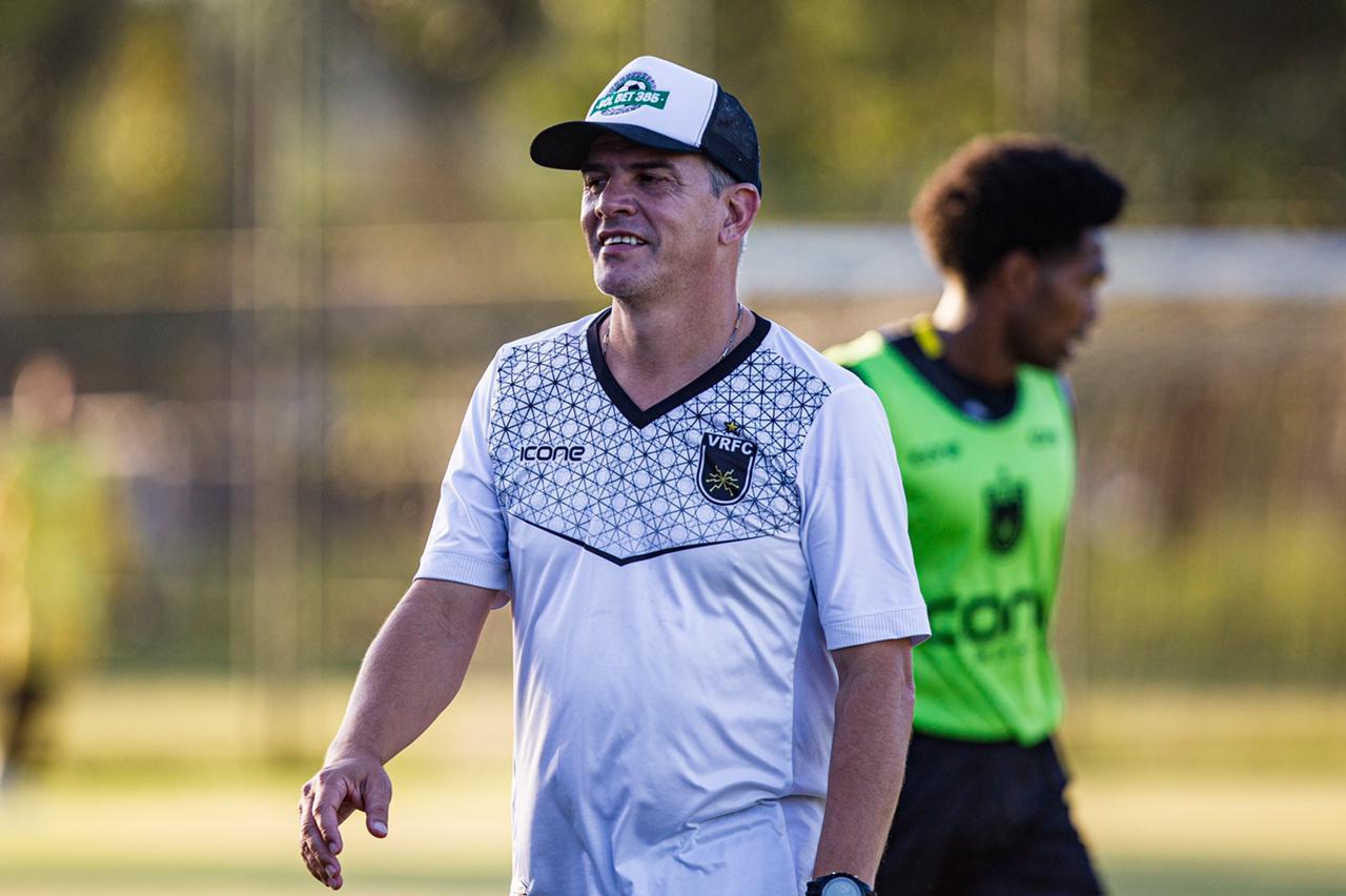 Voltaço visita o Flamengo no segundo jogo da semifinal do Campeonato Carioca