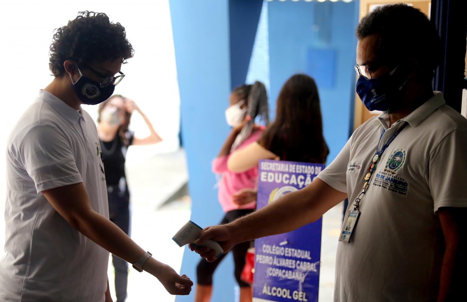 Renovação de matrícula para jovens e adultos começa nesta quinta (8)