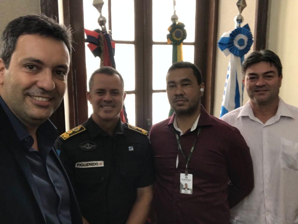 Prefeito de Mangaratiba anuncia reforço no policiamento