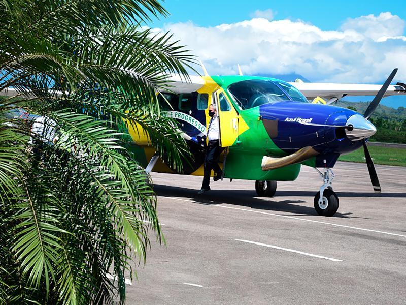 Presidente Jair Bolsonaro autoriza obras no aeroporto de Angra dos Reis