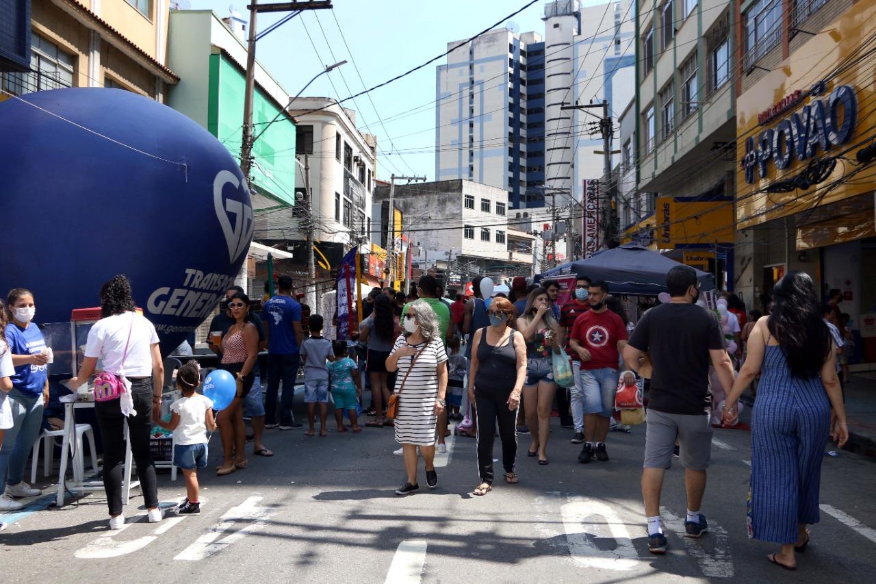 Barra Mansa realiza com sucesso o ‘Domingão de Compras’