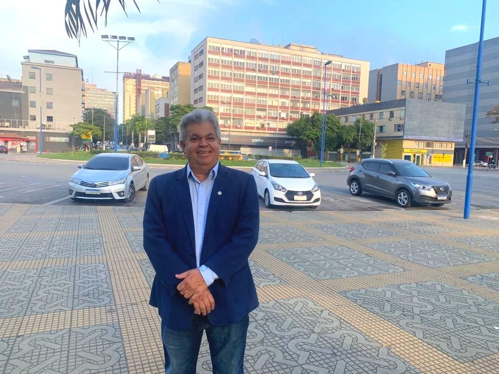 Marcelo Cabeleireiro leva Ônibus do Consumidor a Volta Redonda