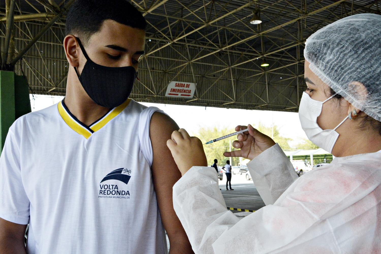 Volta Redonda prepara vacinação para 12 anos e mais na quarta-feira