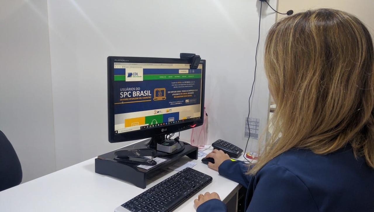 CDL-VR orienta comércio a renegociar dívidas de consumidores para abrir crédito em dezembro