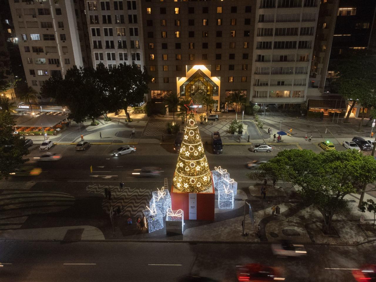 Fecomércio RJ presenteia capital e interior do estado com decoração temática de Natal