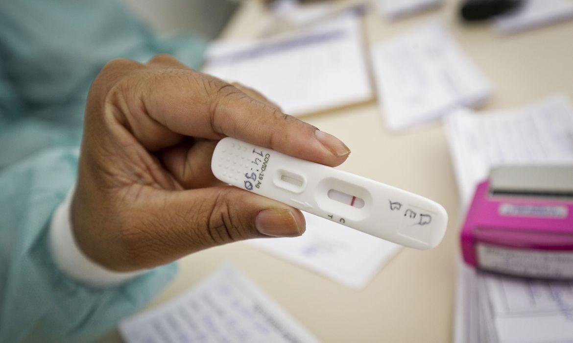 Saúde Anvisa aprova uso e comercialização de autoteste para covid-19