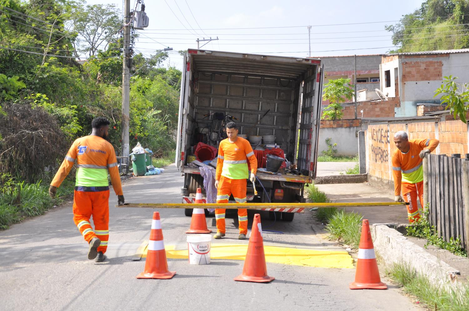 Prefeitura de Pinheiral inicia revitalização da sinalização viária da cidade