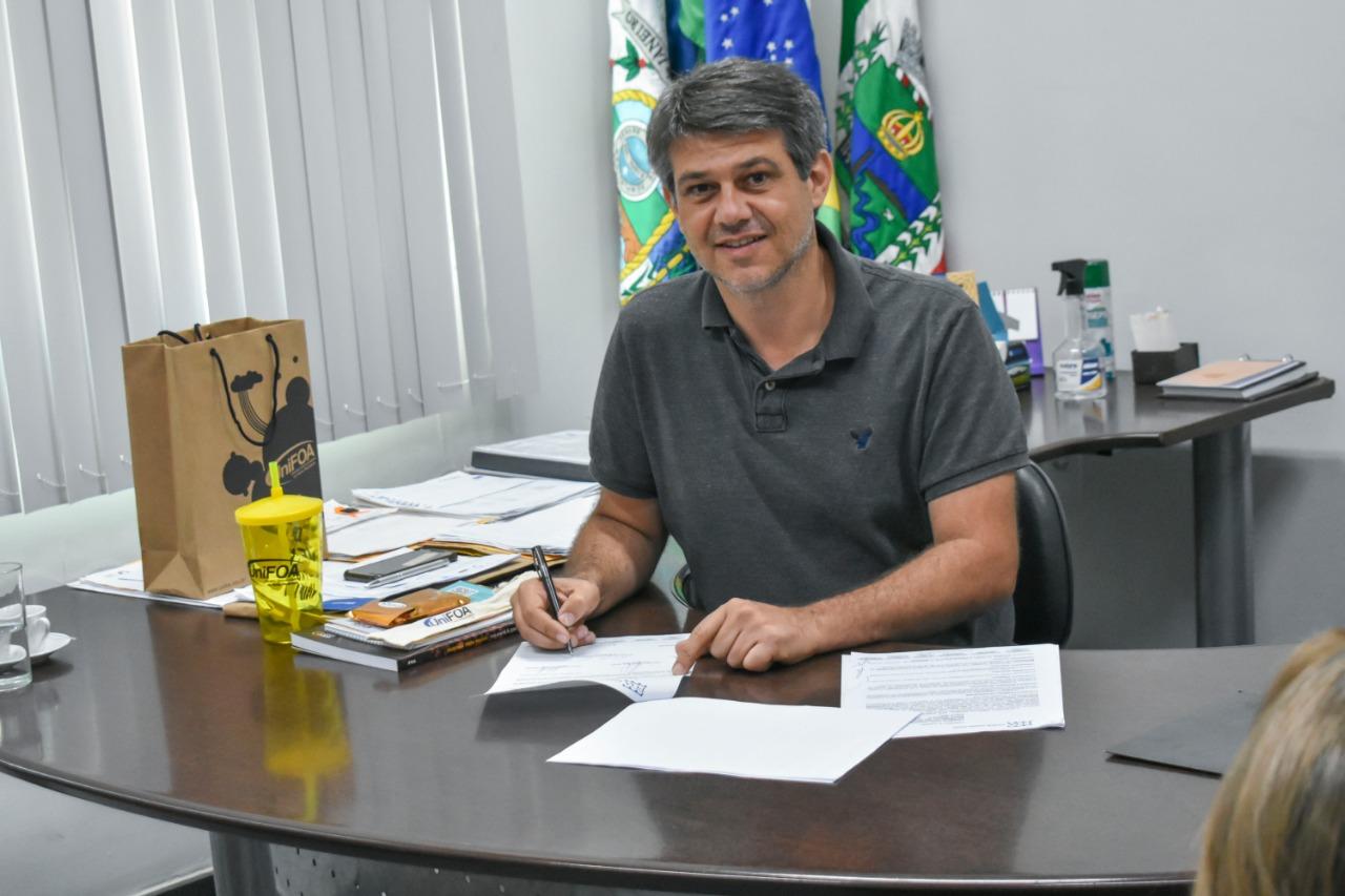Prefeitura de Porto Real protocola projeto de lei do reajuste salarial na Câmara de Vereadores